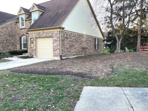 214 Lorraine Cir, Hanover Park, IL 60108-2546