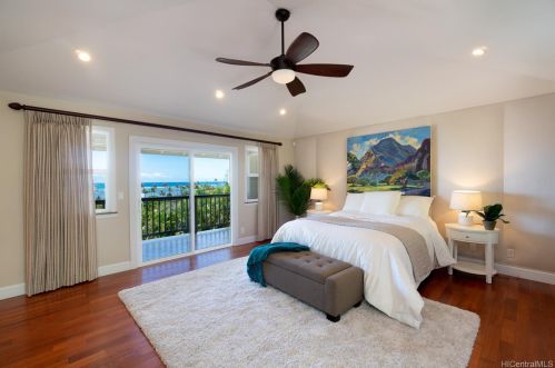 4990 Poola St, Honolulu HI  96821-1458 exterior