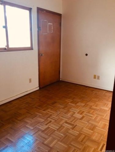 1102 19th Ave, Honolulu HI  96816-4609 exterior