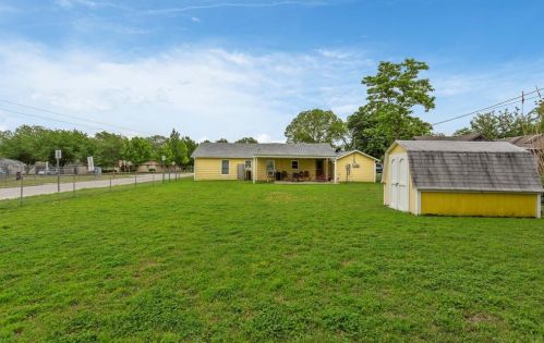 9000 Rowland Dr, Fort Worth TX  76108-2225 exterior