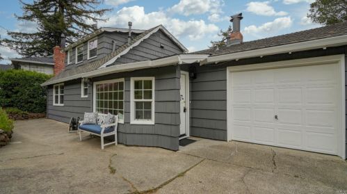 90 Coleman Dr, San Rafael, CA 94901-1918