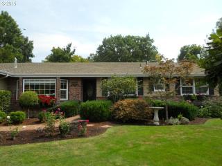 811 Lariat Dr, Eugene, OR 97401-5147