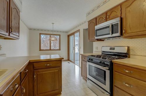 3727 Gershwin Ln, Saint Paul MN  55128-2944 exterior