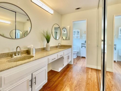 8505 Meadowridge St, Anaheim CA  exterior