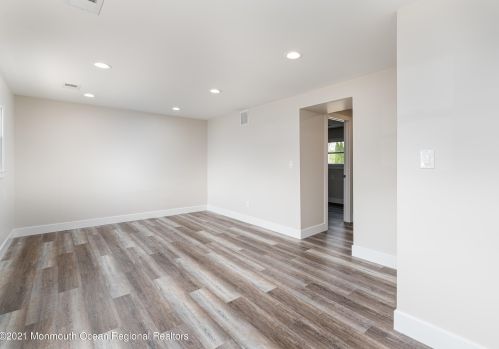 61 Western Dr, Wall Township NJ  07731-2727 exterior