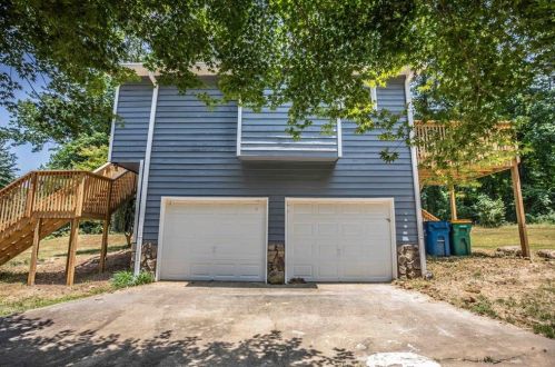 913 Andover Ct, Holly Springs, GA 30188-1823