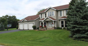 26554 Pond Shore Dr, Lake Barrington, IL 60084