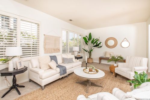 2846 Rancho Pancho, Carlsbad, CA 92009-3014