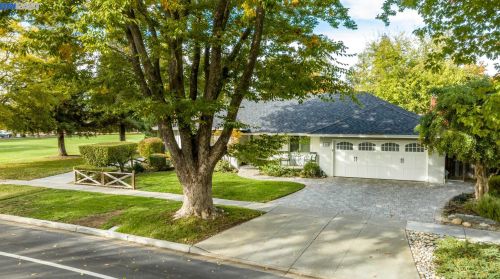 4869 Del Valle Pkwy, Pleasanton, CA 94566-6436