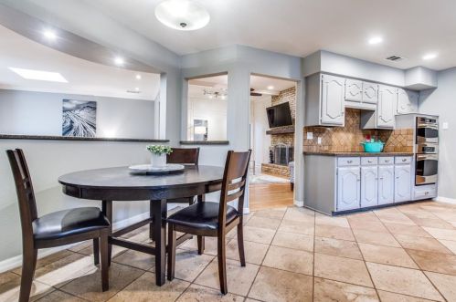 6507 Clearhaven Cir, Dallas TX  75248-4019 exterior