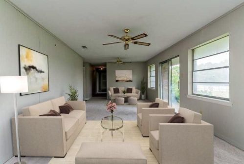 6201 Ten Mile Bridge Rd, Fort Worth TX  76135-1337 exterior