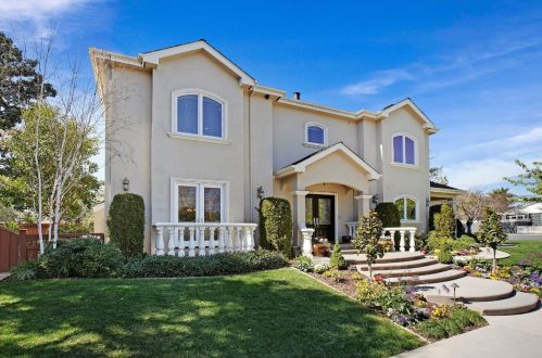 15980 Escobar Ave, Los Gatos, CA 95032-3737