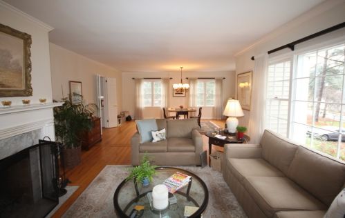 80 Interlochen Dr, Atlanta GA  30342-3702 exterior