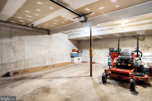 336 Windsong Rd, Harpers Ferry WV  25425-5485 exterior