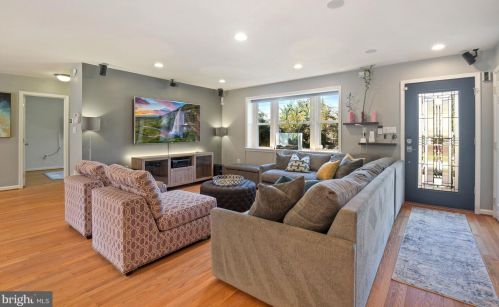 9505 Ocala St, Silver Spring MD 20901-3049 exterior