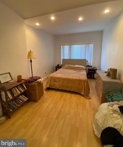 1711 13 St, Philadelphia PA  19148-1512 exterior