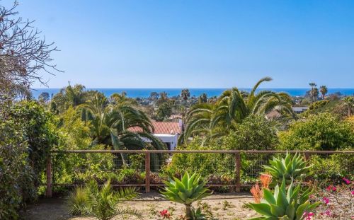 1002 Guildford Ct, Encinitas, CA 92024-2205