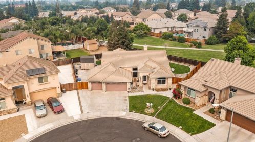 717 Bearclaw Pl, Manteca, CA 95336-8562