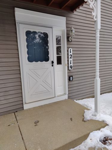 1219 Sandhurst Ln, South Elgin, IL 60177-2921