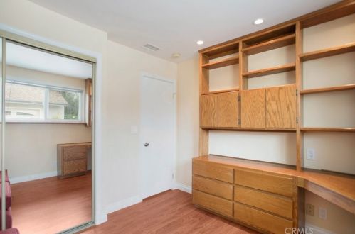 1551 Beacon Ave, Anaheim CA  92802-1313 exterior