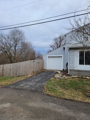 734 2nd St, Springfield OH  45504-1623 exterior