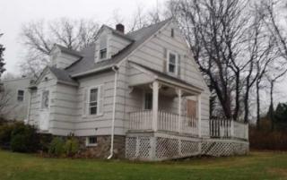 142 Bamford Ave, Watertown, CT 06779-2149