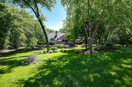 5 Hillcrest Dr, Saint Paul MN  55110-6101 exterior