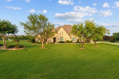 7833 Bella Flora Dr, Fort Worth, TX 76126-6023