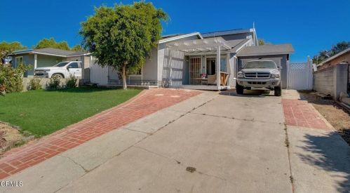 341 13th St, Santa Paula, CA 93060-2301