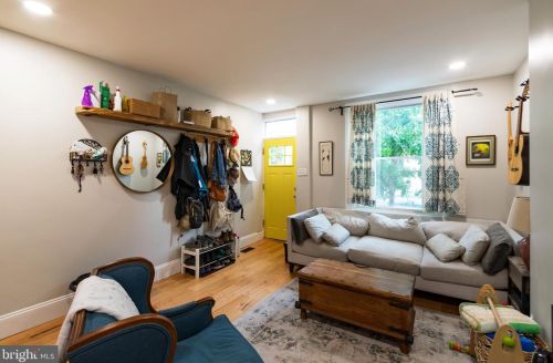 2042 Fletcher St, Philadelphia PA  19125-1540 exterior