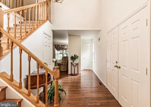 9620 Hillock Ct, Springfield VA  22015-3115 exterior