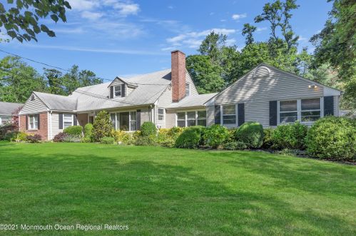 324 Harding Rd, Red Bank, NJ 07704
