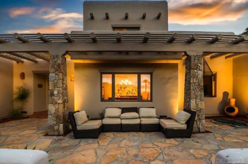 765 Singing Vista Dr, El Cajon, CA 92019-2739