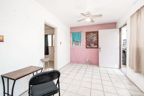 3115 Castle St, Honolulu HI  96815-3828 exterior
