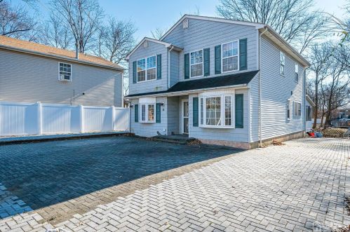 10 Isabelle St, Metuchen, NJ 08840-2802