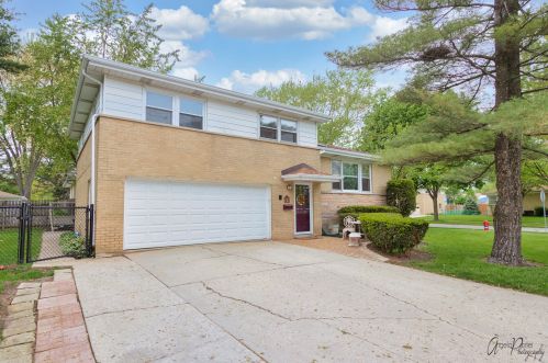 1301 Marcy Ln, Wheeling, IL 60090-4421
