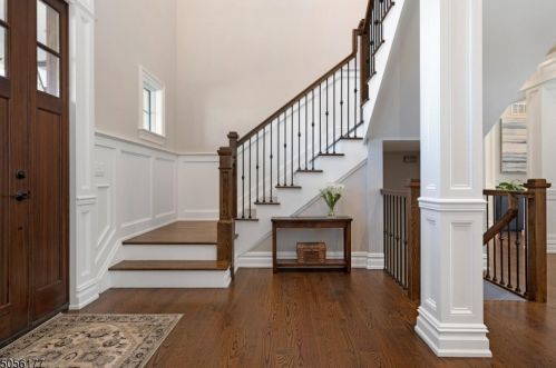 20 Brady Dr, Gladstone, NJ 07934-2158