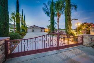 17676 Timberview Dr, Riverside, CA 92504-8830