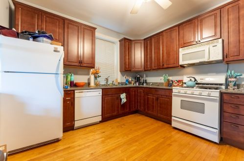 2253 Addison St, Chicago, IL 60618-6047