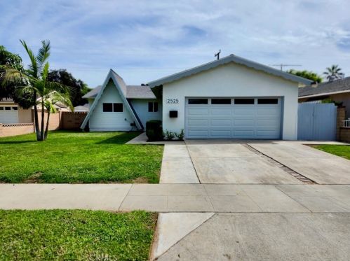 2525 Raitt St, Santa Ana, CA 92704-5524