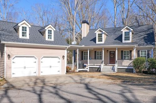 1408 Woodland Cir, Gainesville, GA 30501-1651