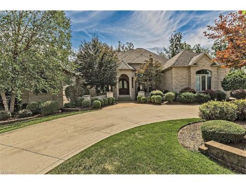 6774 Rivercrest Dr, Cleveland OH  44141-1070 exterior