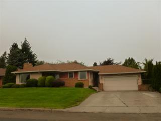 2608 Riverview Dr, Spokane WA  99205-3878 exterior