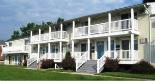 3401 Bristol Oxford Valley Rd, Levittown PA  19057-3517 exterior