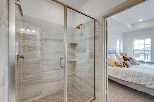 1557 Jackson St, Carrollton TX 75006-6253 exterior