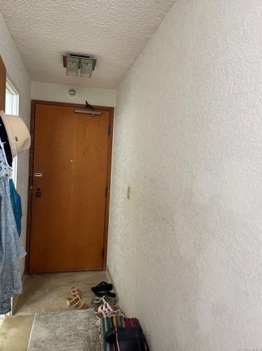 300 Wai Nani Way, Honolulu HI  96815-3961 exterior