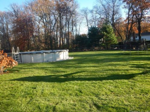 433 Curtiss St, Southington CT  06489-1708 exterior