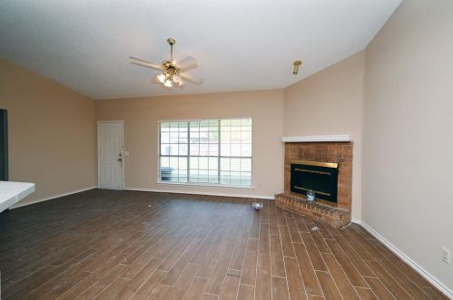 4017 Camden Ln, Garland TX  75048-4639 exterior