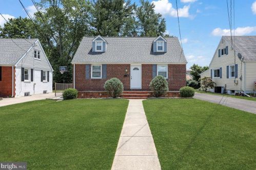 34 Stratford Ave, Trenton, NJ 08618-1979