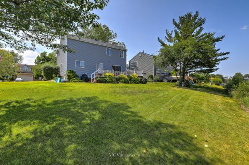 785 Burning Trl, Carol Stream IL  60188-9187 exterior